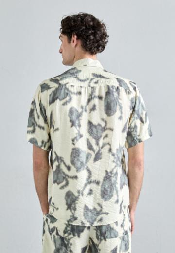 Рубашка с коротким рукавом