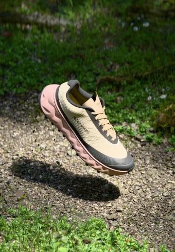 Беговые кроссовки