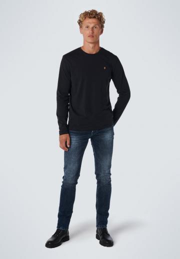 Узкие джинсы