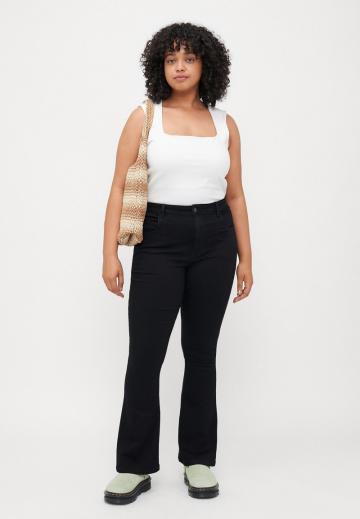 Клешеные джинсы