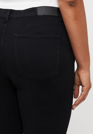 Клешеные джинсы