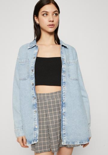 Джинсовая куртка