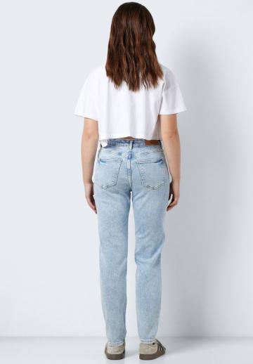 Узкие джинсы