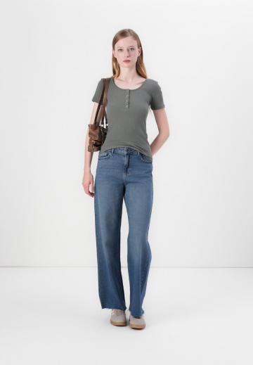 Свободные джинсы