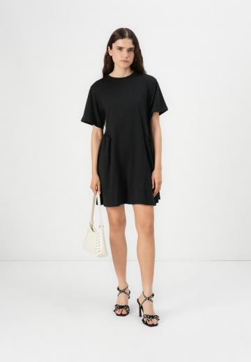 Короткое платье