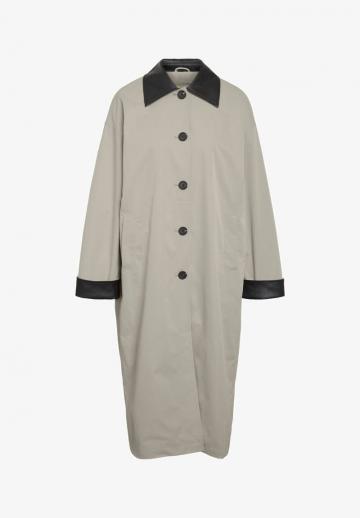 Шерстяное пальто