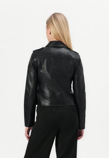 Короткая куртка