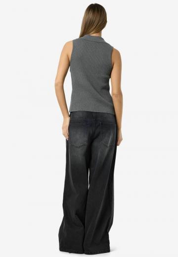 Джинсовая жилетка