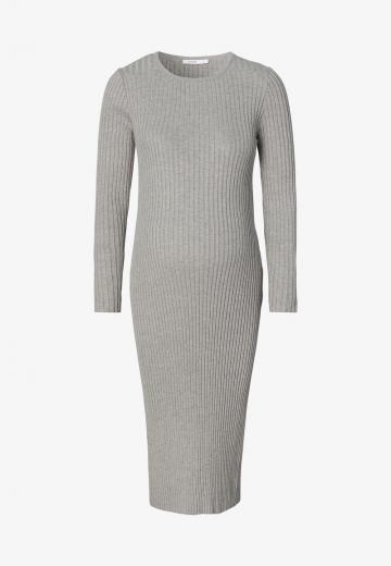 Вязаное платье