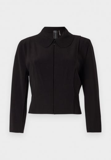 Короткая куртка