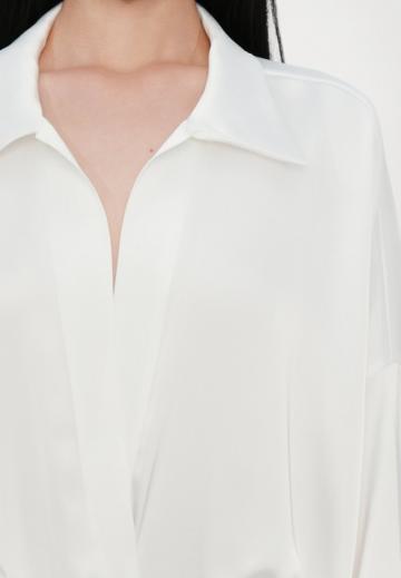 Атласная блузка