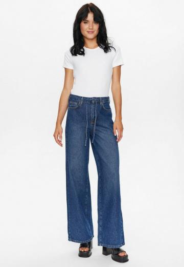 Клешеные джинсы