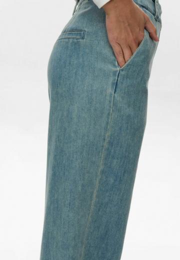 Свободные джинсы