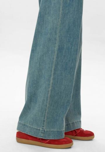 Свободные джинсы