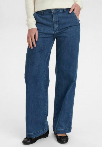 Свободные джинсы