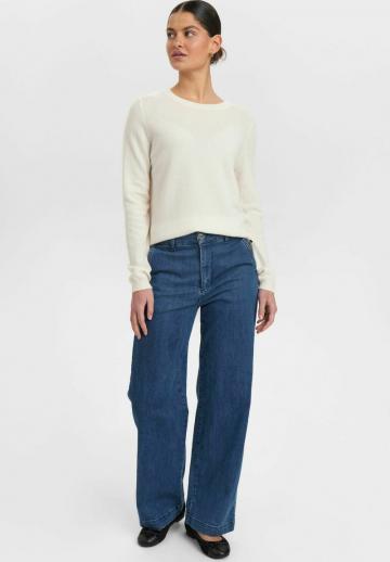 Свободные джинсы