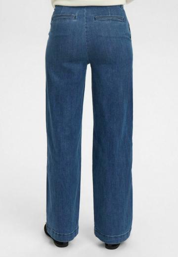 Свободные джинсы