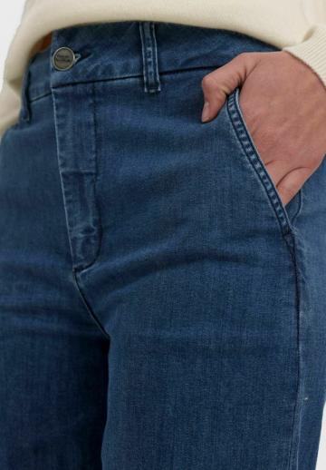 Свободные джинсы