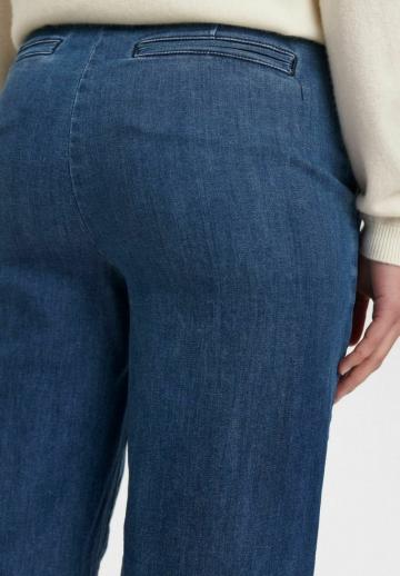 Свободные джинсы