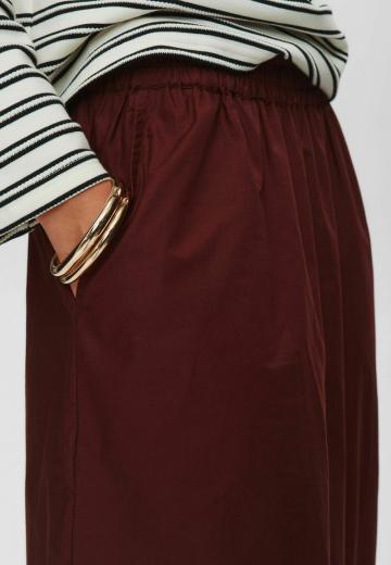 Юбка с накладными карманами