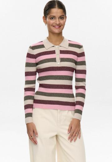 Пуловер с воротником поло