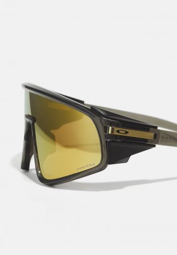 Солнечные очки