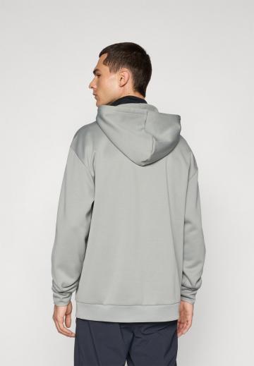 Спортивная кофта