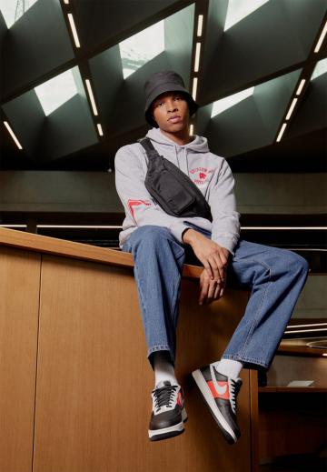 Свободные джинсы