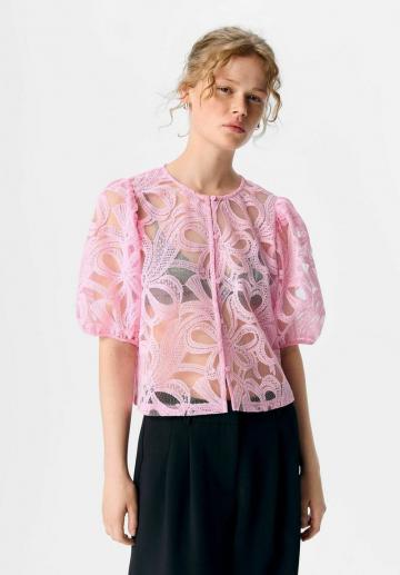Кружевная блузка