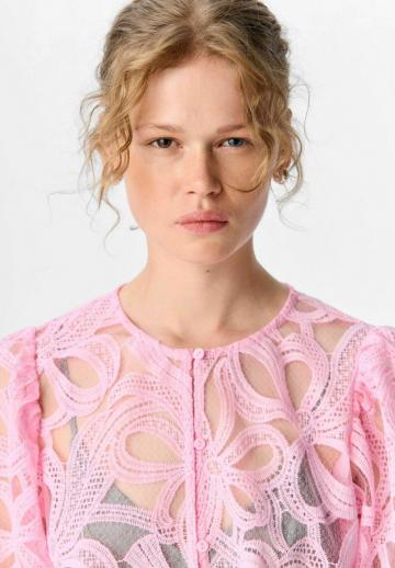 Кружевная блузка