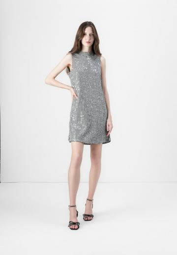 Короткое платье