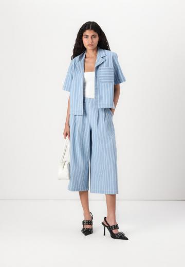 Джинсовая блузка