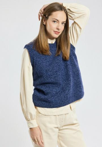 Пуловер без рукавов
