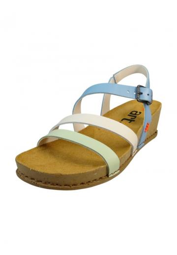 Босоножки на танкетке