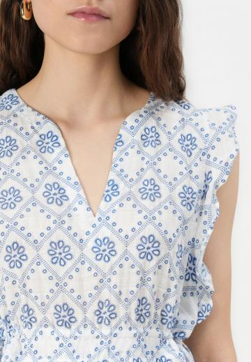 Блузка без рукавов