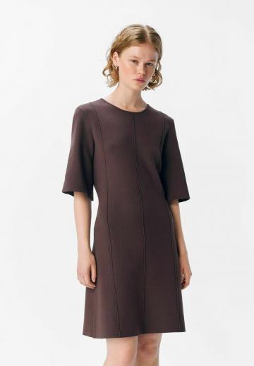 Короткое платье