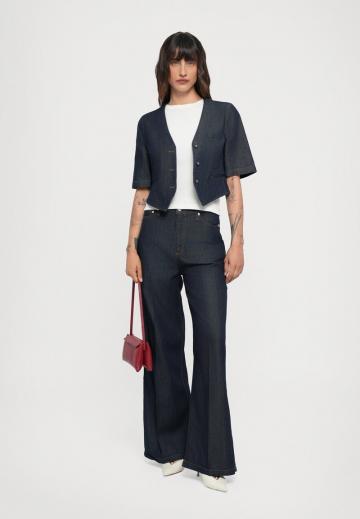 Джинсы бойфренда