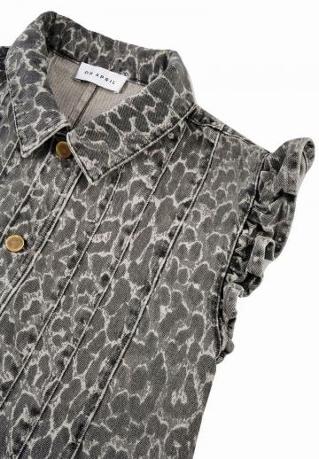 Джинсовая жилетка