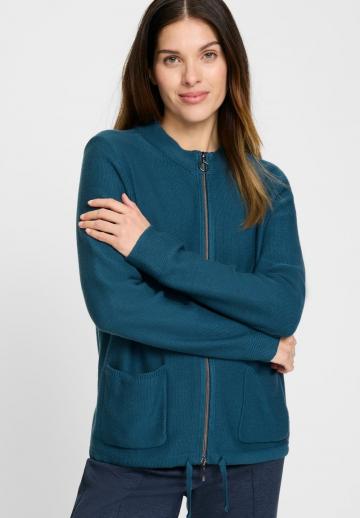 Вязаная кофта