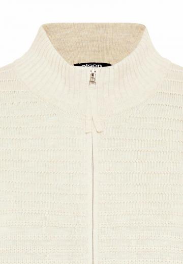 Вязаная кофта