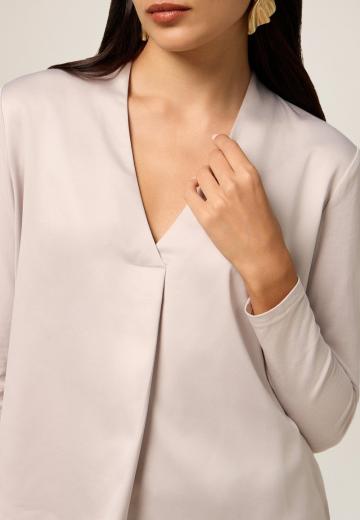 Атласная блузка