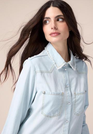 Джинсовая блузка