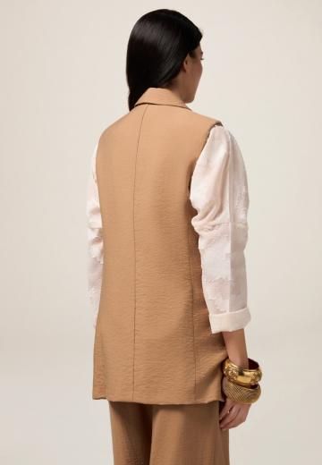 Длинный жилет