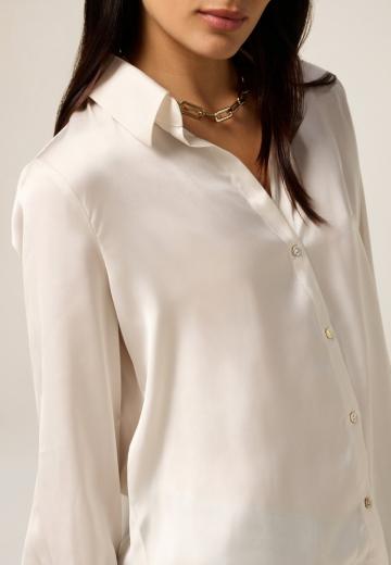 Атласная блузка