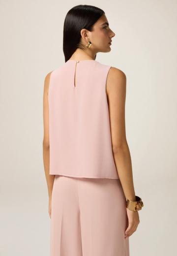 Блузка без рукавов