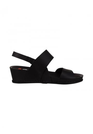 Босоножки на танкетке