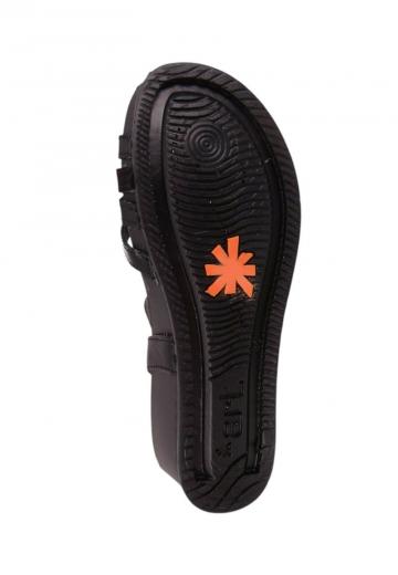 Босоножки на танкетке