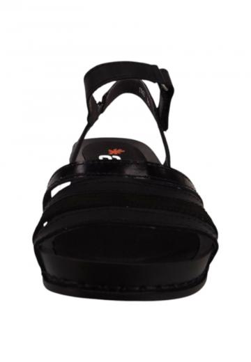 Босоножки на танкетке