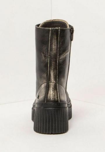 Ботинки на шнуровке