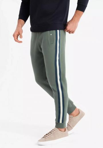 Спортивные штаны